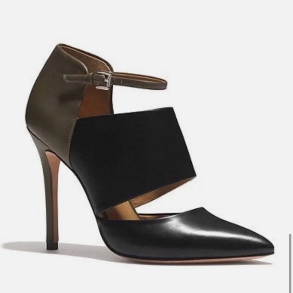 Coach Heart Pointy Toe Pump Black Olive Green Leather  Size 11